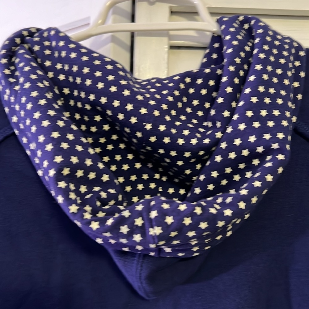 Disney Authentic Mickey Star Pattern Pull Zip Hoo… - image 6